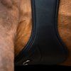 Podbřišník IRH anatomic pro skokové a všestranné sedla, black